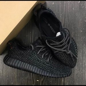 Yeezy pirate black any size
